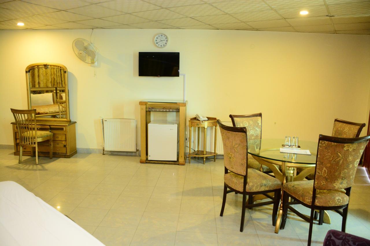 Hotel Move-N-Pick マリー エクステリア 写真